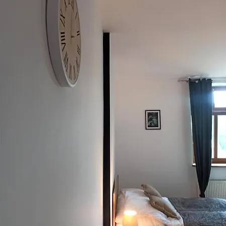 Ferienwohnung Cztery Katy W Rynku Waldenburg Exterior foto